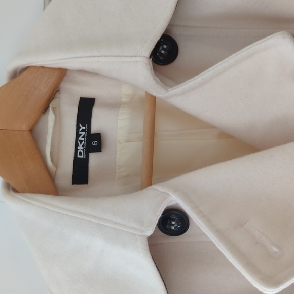 Vintage DKNY white with black and white belt peacoat size 6 - Picture 2 of 15